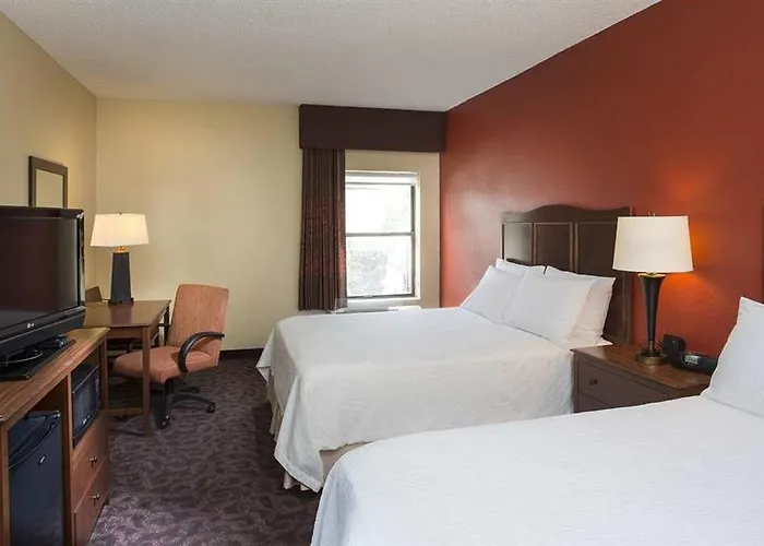 Hampton Worth Southwest Cityview Hotel