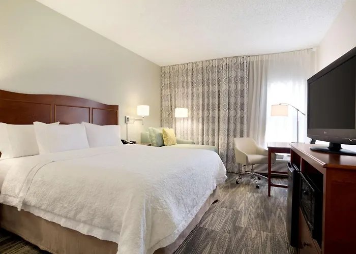 Hampton Worth Southwest Cityview Hotel