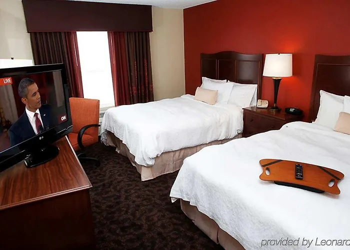 Hampton Worth Southwest Cityview Hotel 3*