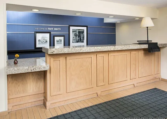 Hotel Hampton Worth Southwest Cityview 3*