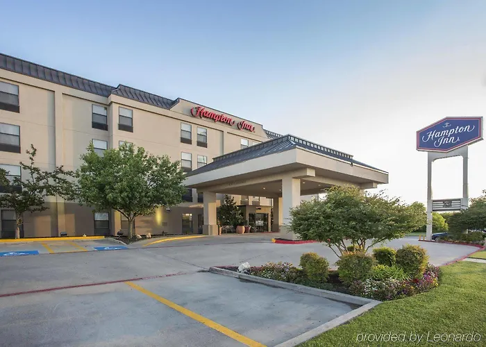 Hampton Worth Southwest Cityview Hotel 3*