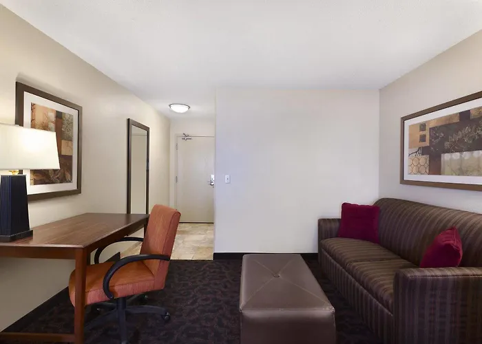 Hotel Hampton Worth Southwest Cityview 3*